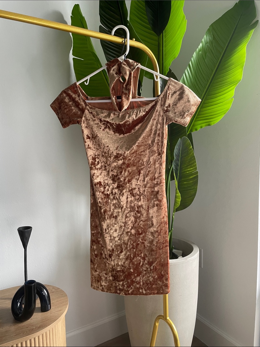 Forever 21 Brown Crushed Velvet Off-Shoulder Mini Dress